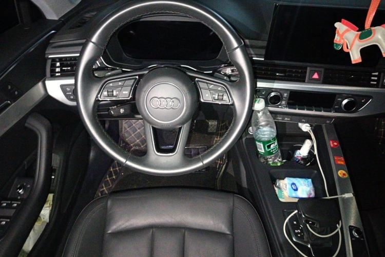 Used Audi A4 2021 Avant Avant-garde 40 TFSI Stylish and Elegant Model Steering Wheel