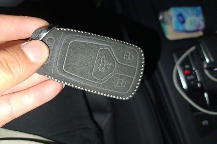 Used Audi A4 2021 Avant Avant-garde 40 TFSI Stylish and Elegant Model Vehicle Key