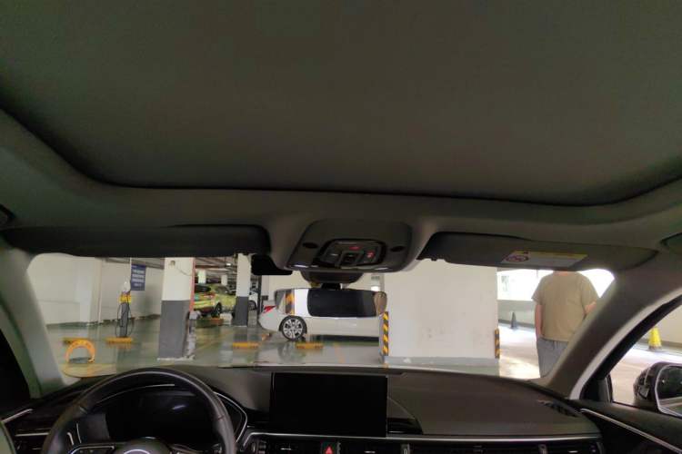 Used Audi A4 2022 Avant 40 TFSI Fashion Dynamic Model Headliner