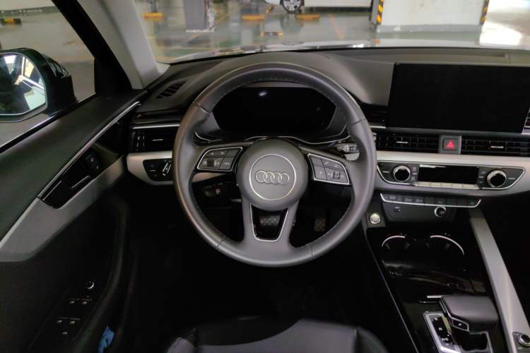 Used Audi A4 2022 Avant 40 TFSI Fashion Dynamic Model Steering Wheel