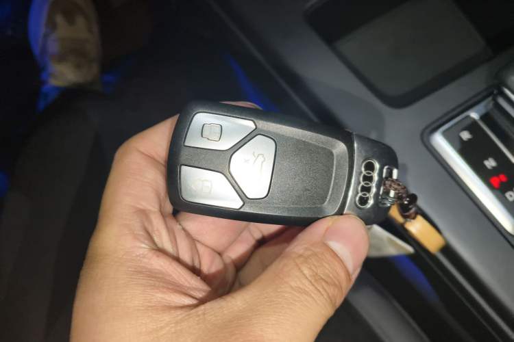 Used Audi A4 2022 Avant 40 TFSI Fashion Dynamic Model Vehicle Key