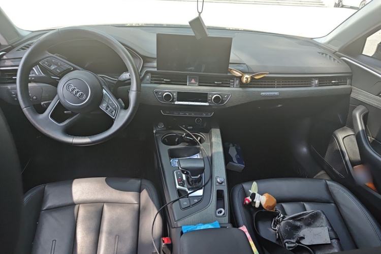Used Audi A4 2022 allroad quattro Snow Sports Edition Center Console