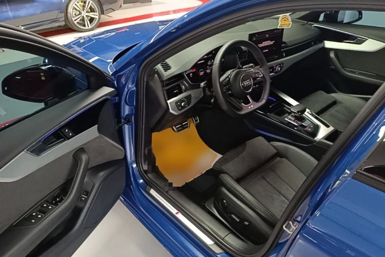 Used Audi A4 2022 Avant 40 TFSI Luxury Dynamic Model Driver Seat