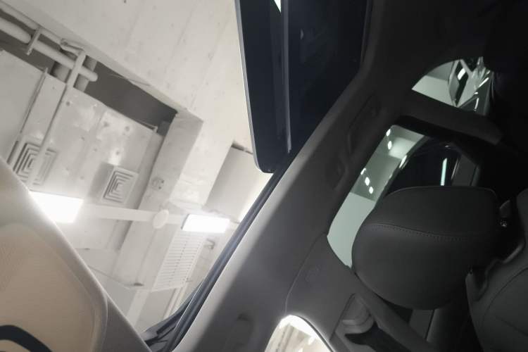 Used Audi A4 2022 Avant 40 TFSI Fashion Dynamic Model Headliner