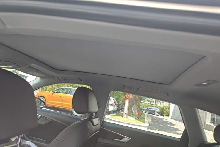 Used Audi A4 2022 allroad quattro Snow Sports Edition Headliner
