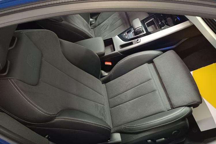 Used Audi A4 2022 Avant 40 TFSI Luxury Dynamic Model Right Front Seat