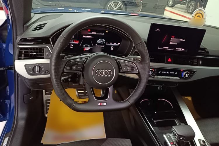 Used Audi A4 2022 Avant 40 TFSI Luxury Dynamic Model Steering Wheel