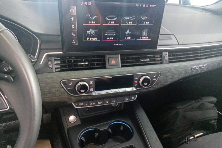 Used Audi A4 2022 allroad quattro Audio And AC Panel
