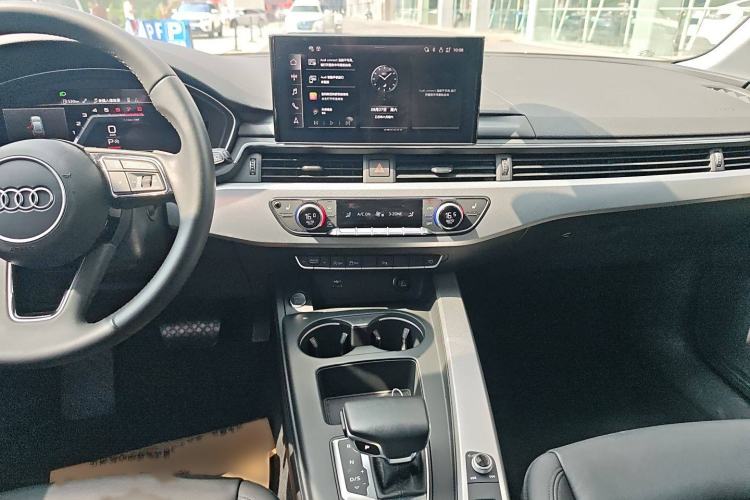 Used Audi A4 2022 Avant 40 TFSI Fashion Dynamic Model Audio And AC Panel