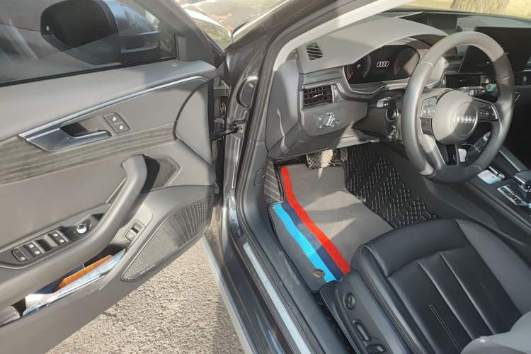 Used Audi A4 2022 allroad quattro Driver Seat
