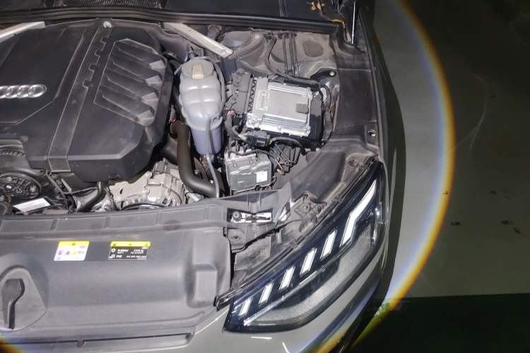 Used Audi A4 2022 Avant 40 TFSI Fashion Dynamic Model Engine Bay Left