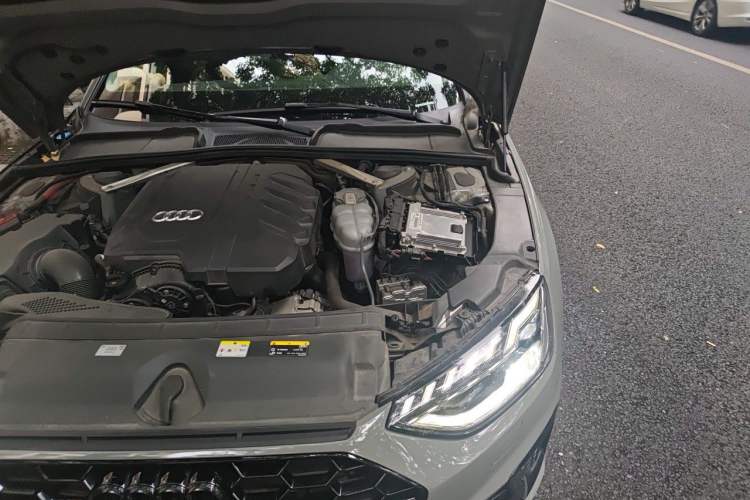 Used Audi A4 2022 Avant 40 TFSI Fashion Dynamic Model Engine Bay Left