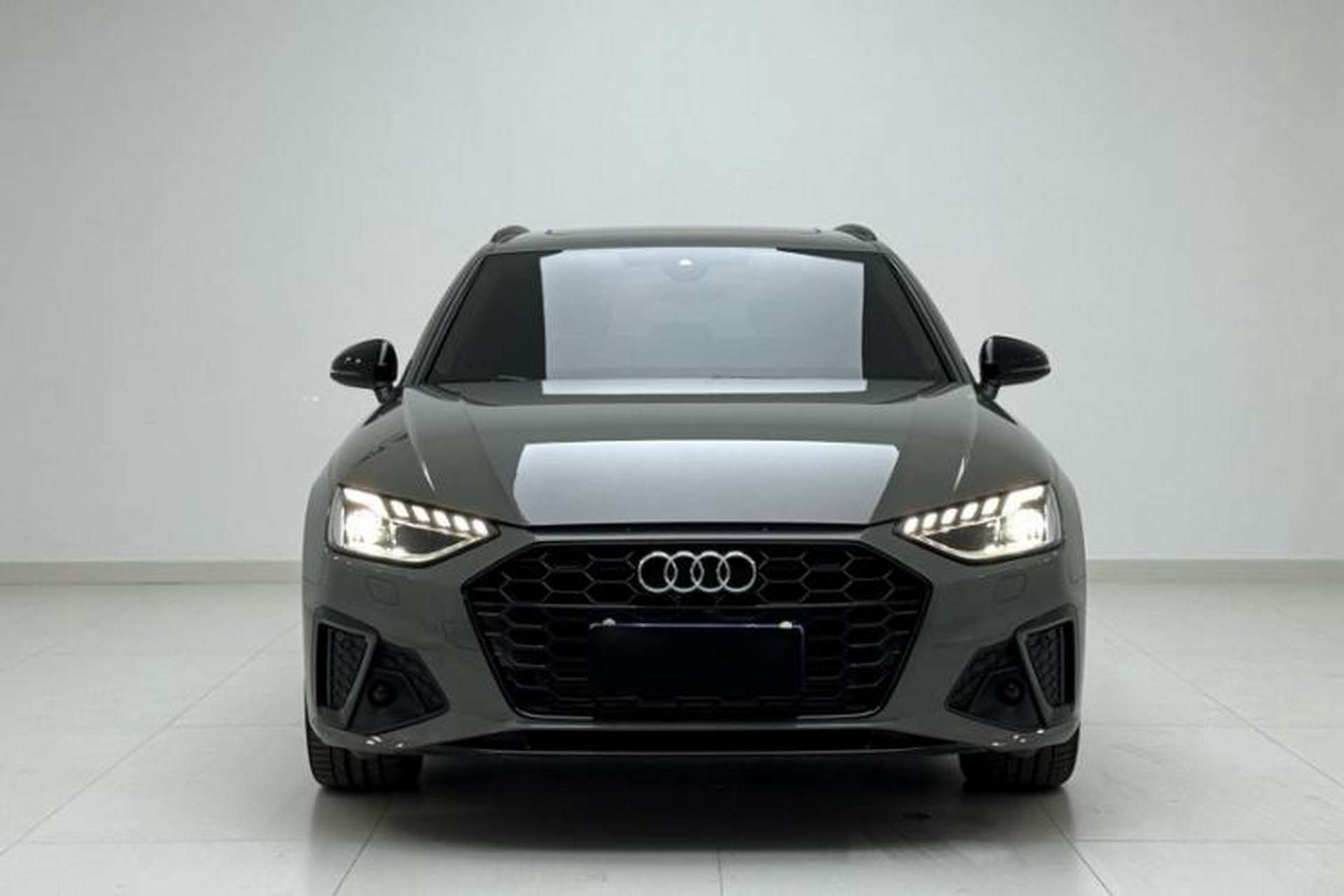 Used Audi A4 2022 Avant 40 TFSI Fashion Dynamic Model Exterior 4