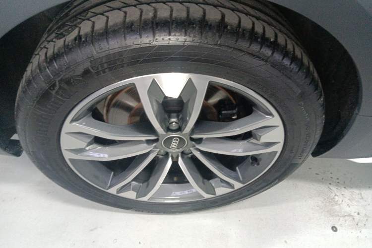 Used Audi A4 2022 allroad quattro Exterior 8