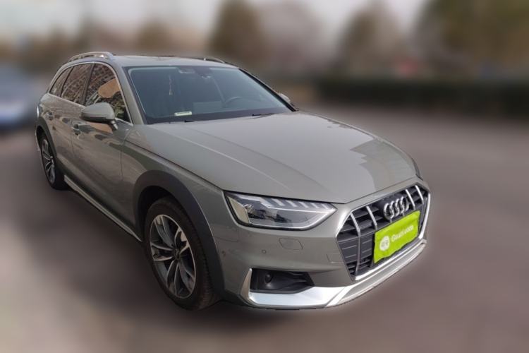 Used Audi A4 2022 allroad quattro Front Right 45 Deg