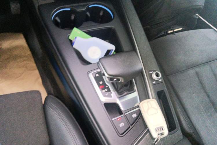 Used Audi A4 2022 allroad quattro Gear Lever
