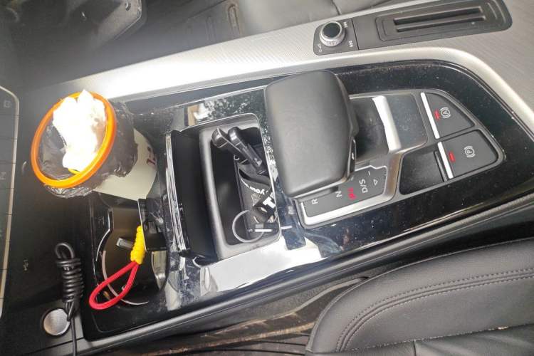 Used Audi A4 2022 Avant 40 TFSI Fashion Dynamic Model Gear Lever