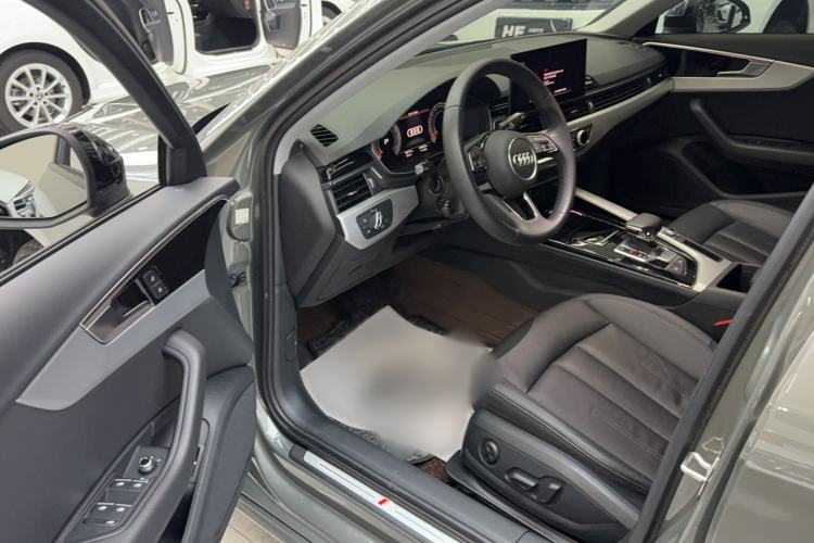 Used Audi A4 2022 Avant 40 TFSI Fashion Dynamic Model Interior 2