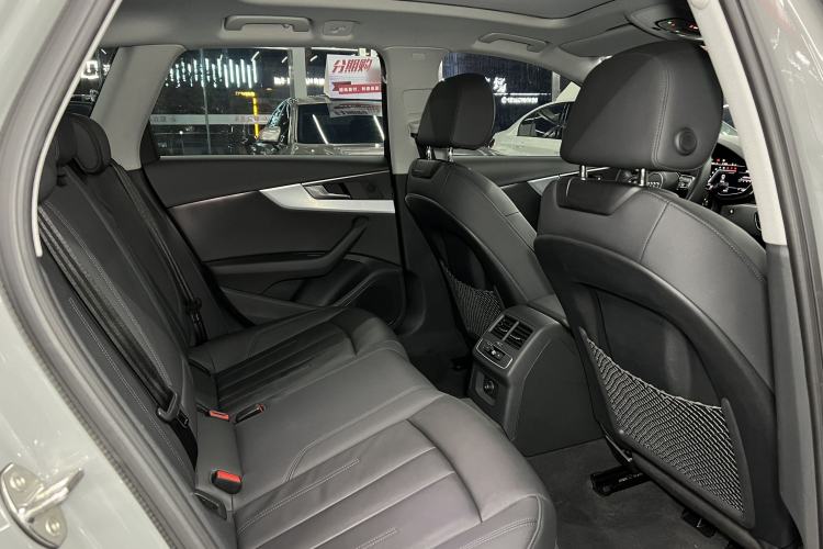 Used Audi A4 2022 Avant 40 TFSI Fashion Dynamic Model Interior 4