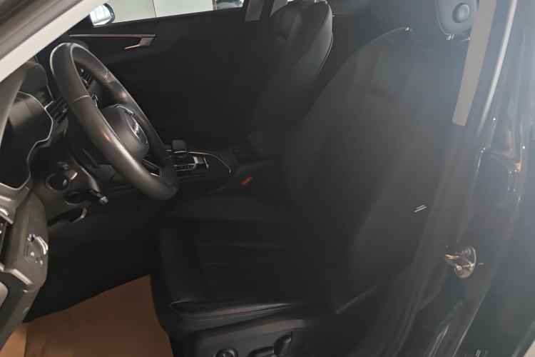 Used Audi A4 2022 allroad quattro Left Front Seat
