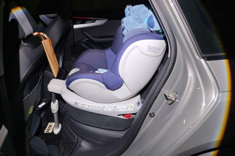 Used Audi A4 2022 Avant 40 TFSI Fashion Dynamic Model Left Rear Seat