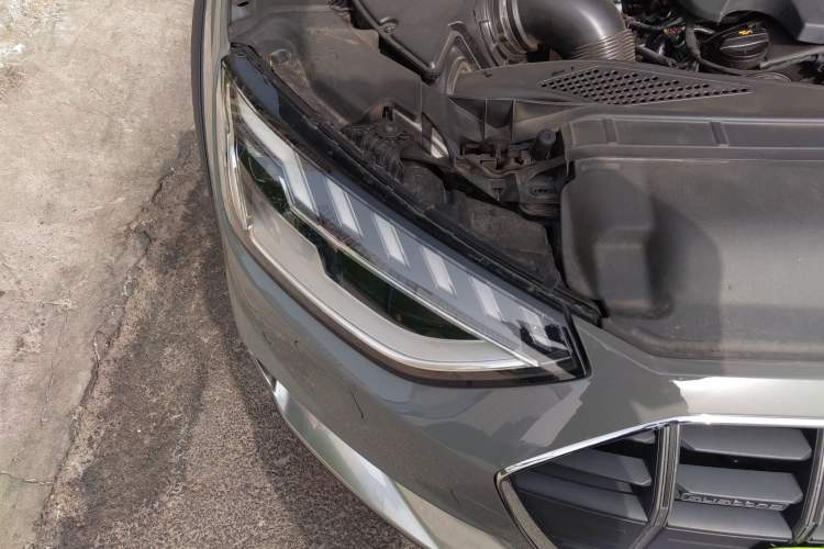 Used Audi A4 2022 allroad quattro Right Front Headlight