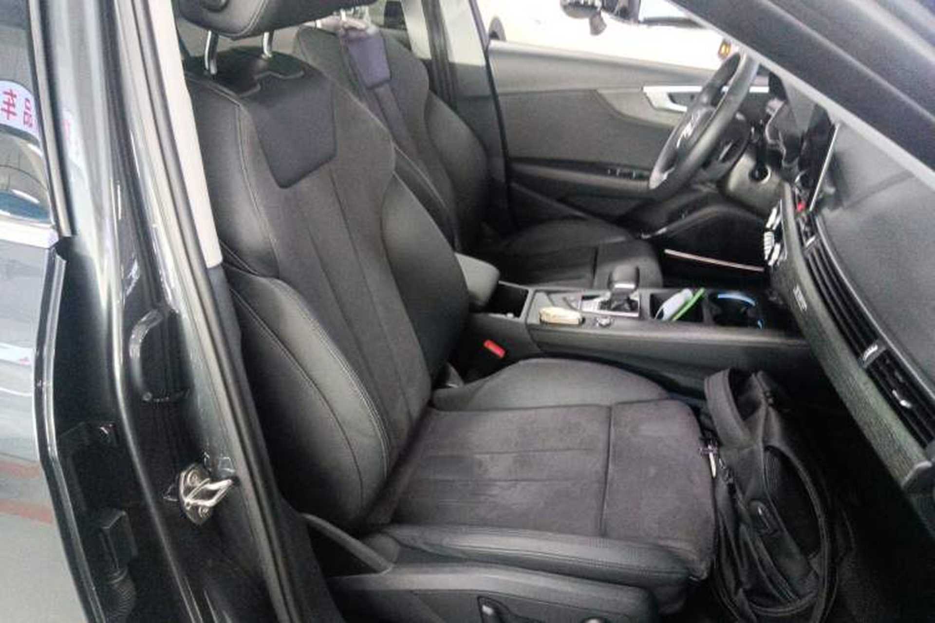 Used Audi A4 2022 allroad quattro Right Front Seat