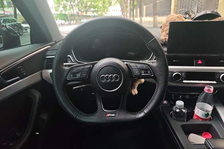 Used Audi A4 2022 Avant 40 TFSI Fashion Dynamic Model Steering Wheel
