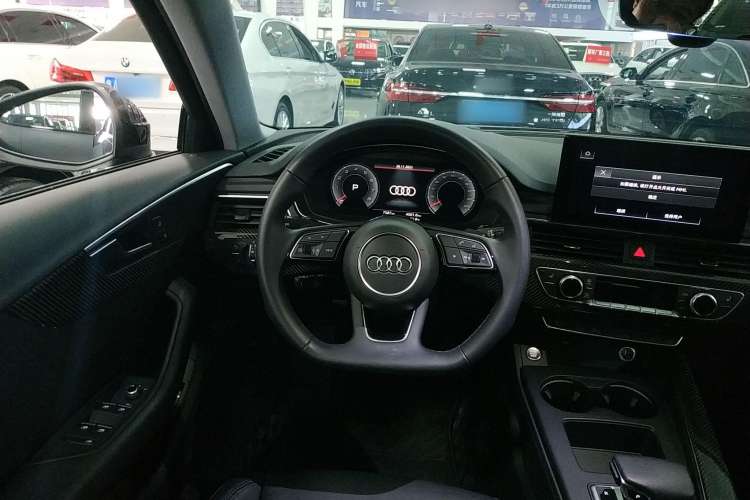 Used Audi A4 2022 Avant 40 TFSI Fashion Dynamic Model Steering Wheel