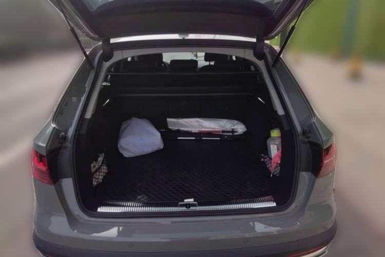 Used Audi A4 2022 allroad quattro Trunk
