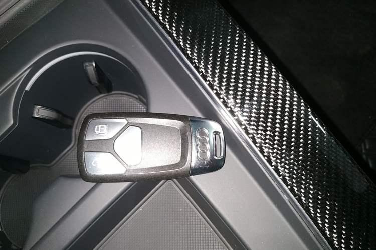 Used Audi A4 2022 Avant 40 TFSI Fashion Dynamic Model Vehicle Key