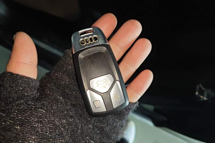 Used Audi A4 2022 allroad quattro Vehicle Key