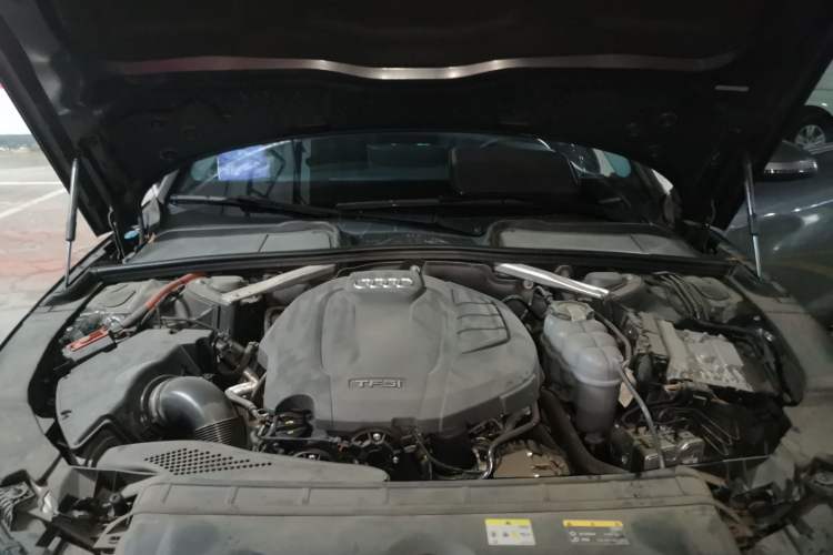 Used Audi A4 2022 allroad quattro Engine Bay
