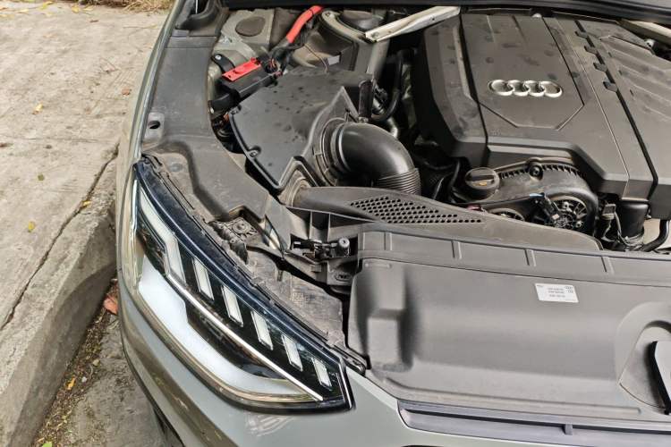 Used Audi A4 2022 Avant 40 TFSI Fashion Dynamic Model Engine Bay Right