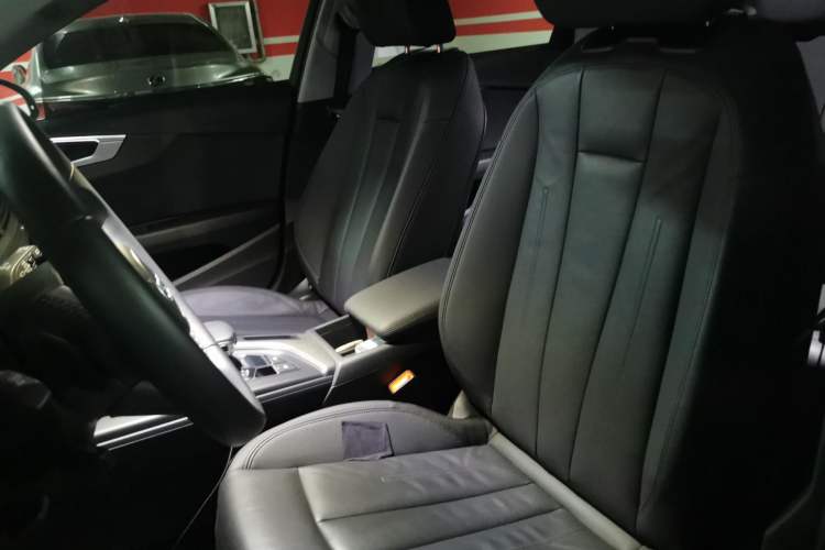 Used Audi A4 2022 allroad quattro Left Front Seat