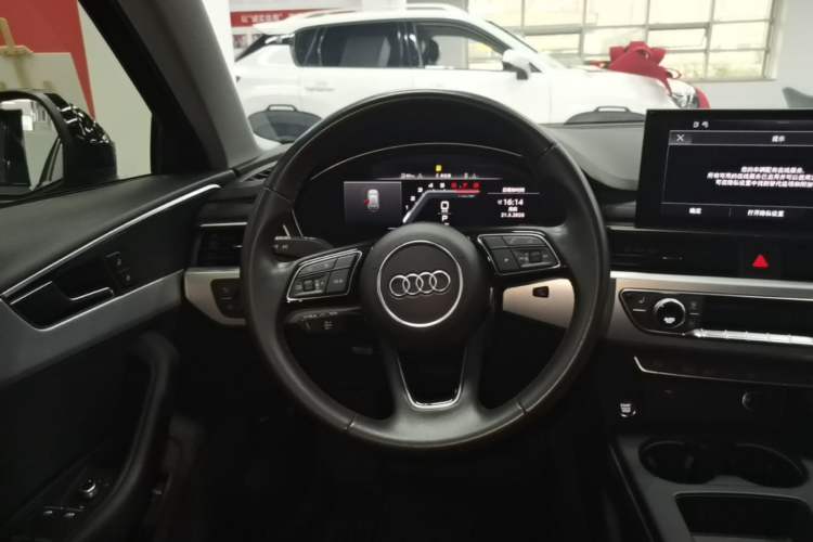 Used Audi A4 2022 Avant 40 TFSI Fashion Dynamic Model Steering Wheel