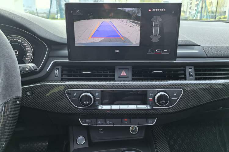 Used Audi A4 2022 Avant 40 TFSI Fashion Dynamic Model Audio And AC Panel