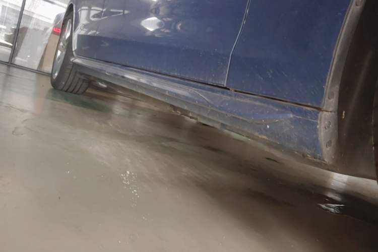 Used Audi A4 2023 Avant 40 TFSI Luxury Dynamic Model Right Side Sill