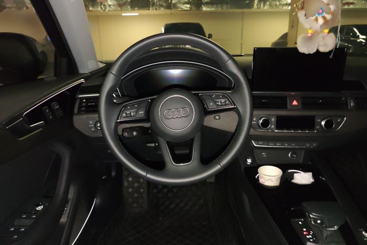 Used Audi A4 2023 allroad quattro Steering Wheel