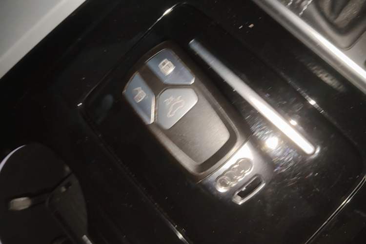 Used Audi A4 2023 Avant 40 TFSI Luxury Dynamic Model Vehicle Key