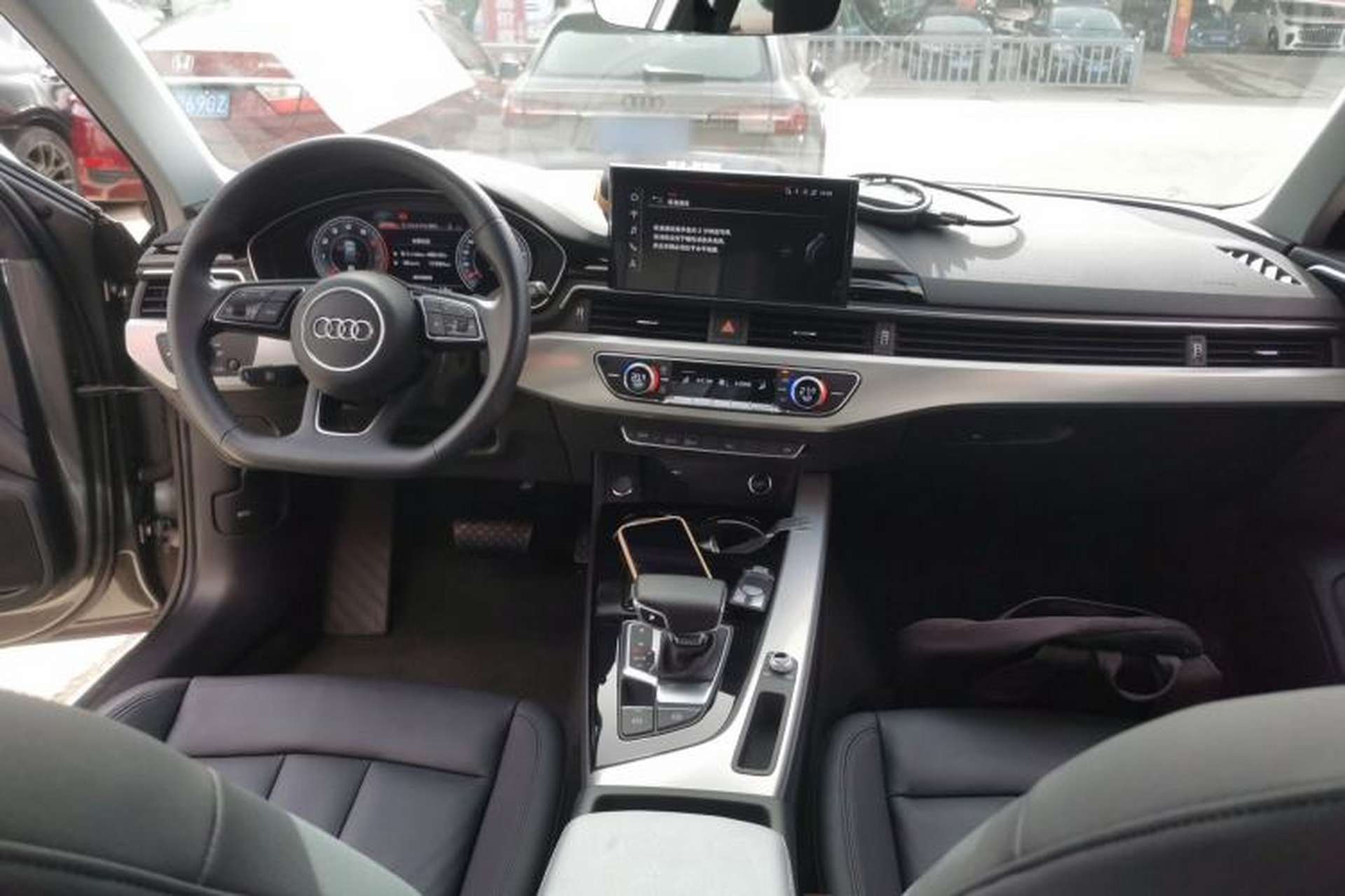 Used Audi A4 2023 Avant 40 TFSI Fashionable and Dynamic Model Center Console