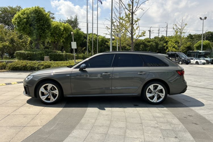 Used Audi A4 2023 Avant 40 TFSI Fashionable and Dynamic Model Exterior 3