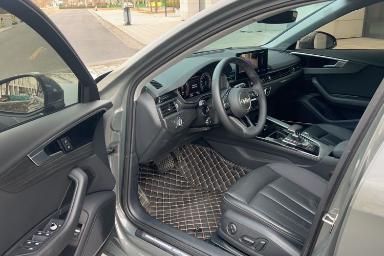 Used Audi A4 2023 allroad quattro Interior 2