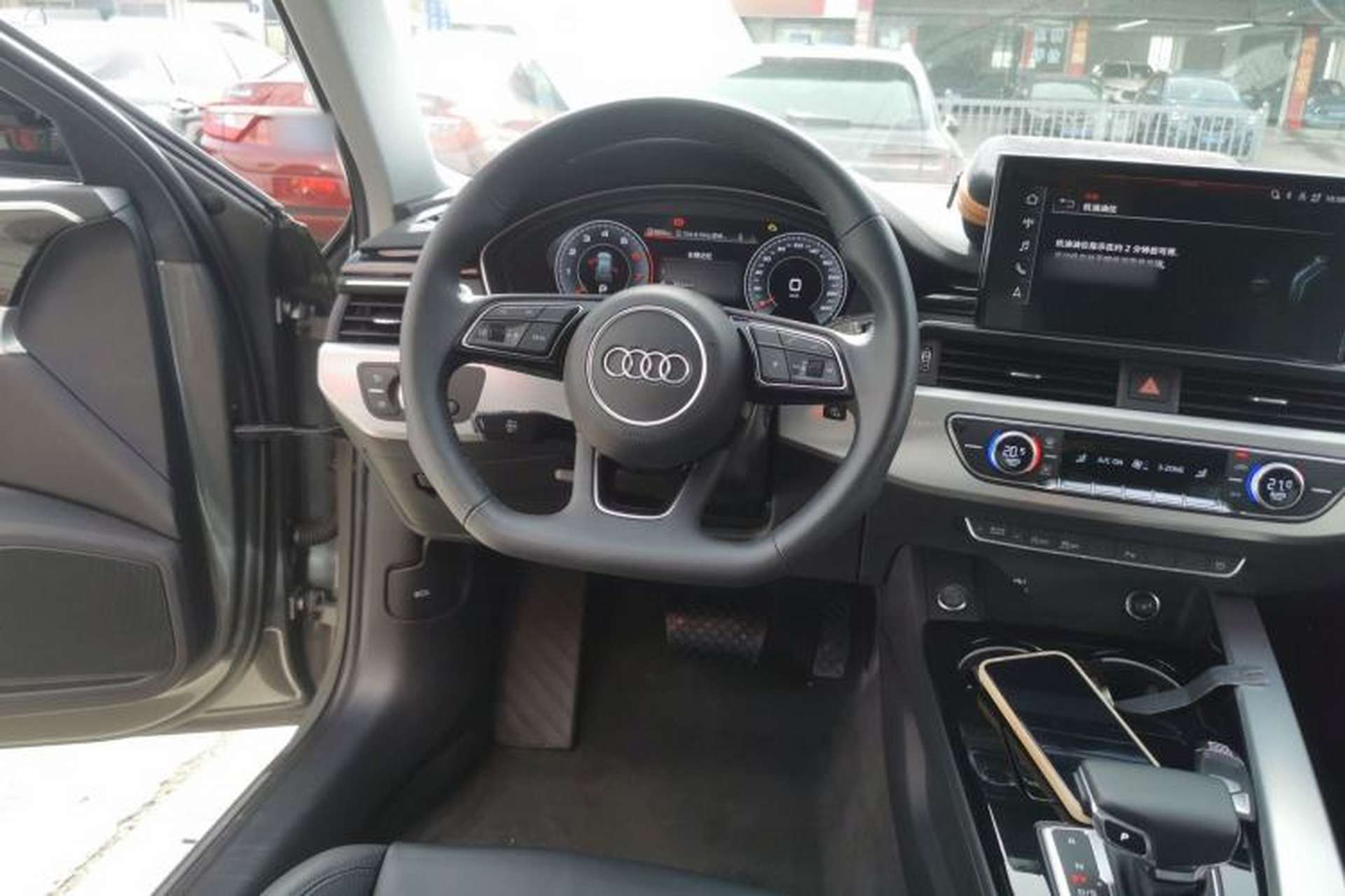 Used Audi A4 2023 Avant 40 TFSI Fashionable and Dynamic Model Steering Wheel