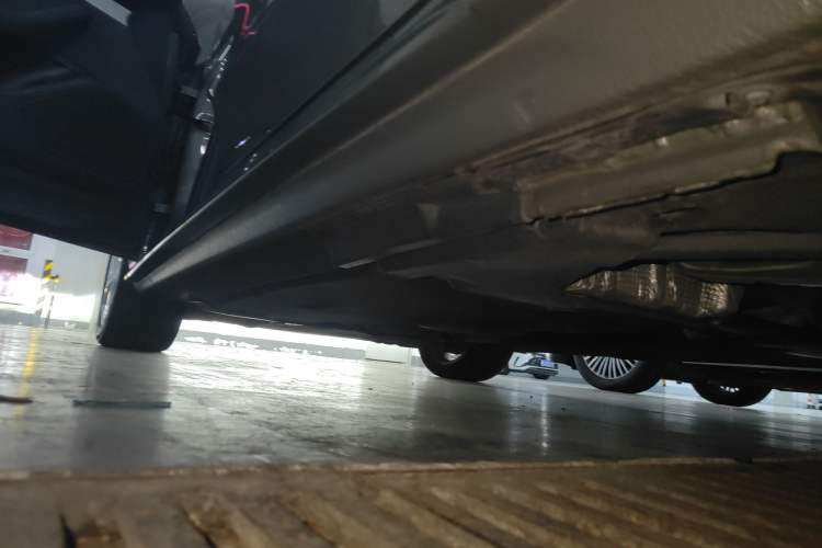 Used Audi A4 2023 Avant 40 TFSI Fashionable and Dynamic Model Left Side Sill