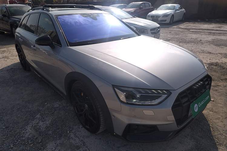 Used Audi A4 2023 allroad quattro Front Right 45 Deg