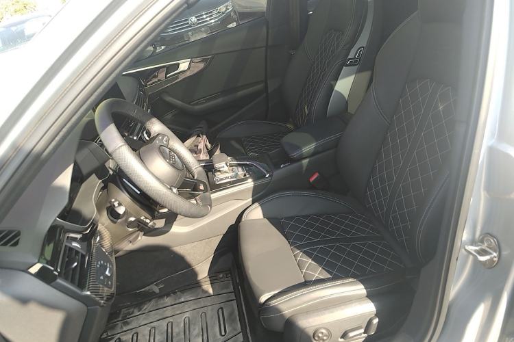 Used Audi A4 2023 allroad quattro Left Front Seat