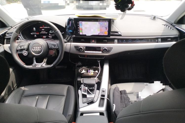 Used Audi A4 2023 Avant 40 TFSI Fashionable and Dynamic Model Center Console