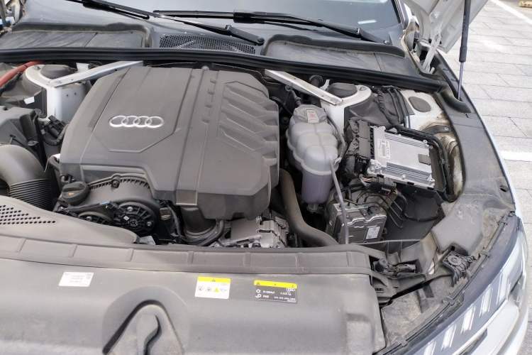 Used Audi A4 2023 Avant 40 TFSI Fashionable and Dynamic Model Engine Bay Left