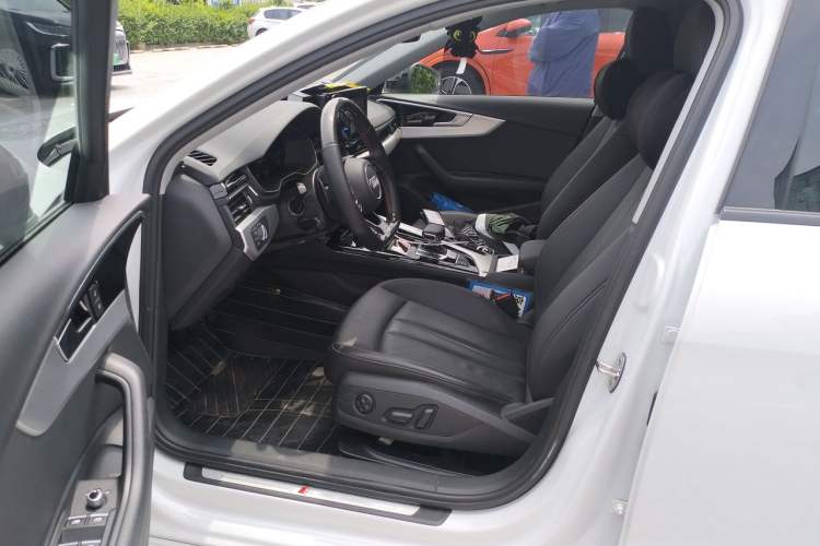 Used Audi A4 2023 Avant 40 TFSI Fashionable and Dynamic Model Left Front Seat